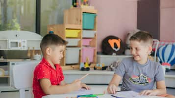 Área de juegos infantiles techada