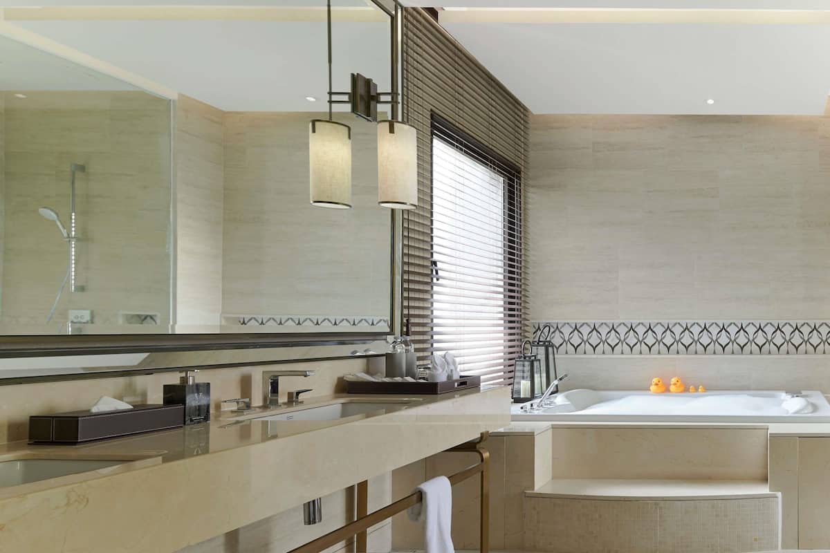 1 bedroom, minibar, in-room safe, individually decorated