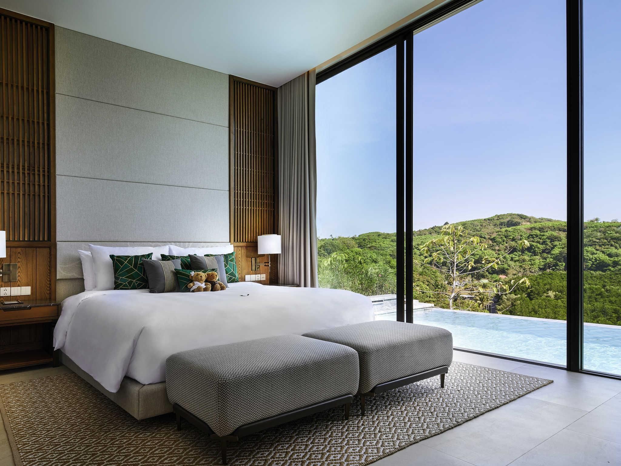 Villa, 1 chambre, vue colline (24 hrs. butler service) | Minibar, coffres-forts dans les chambres, décoration personnalisée