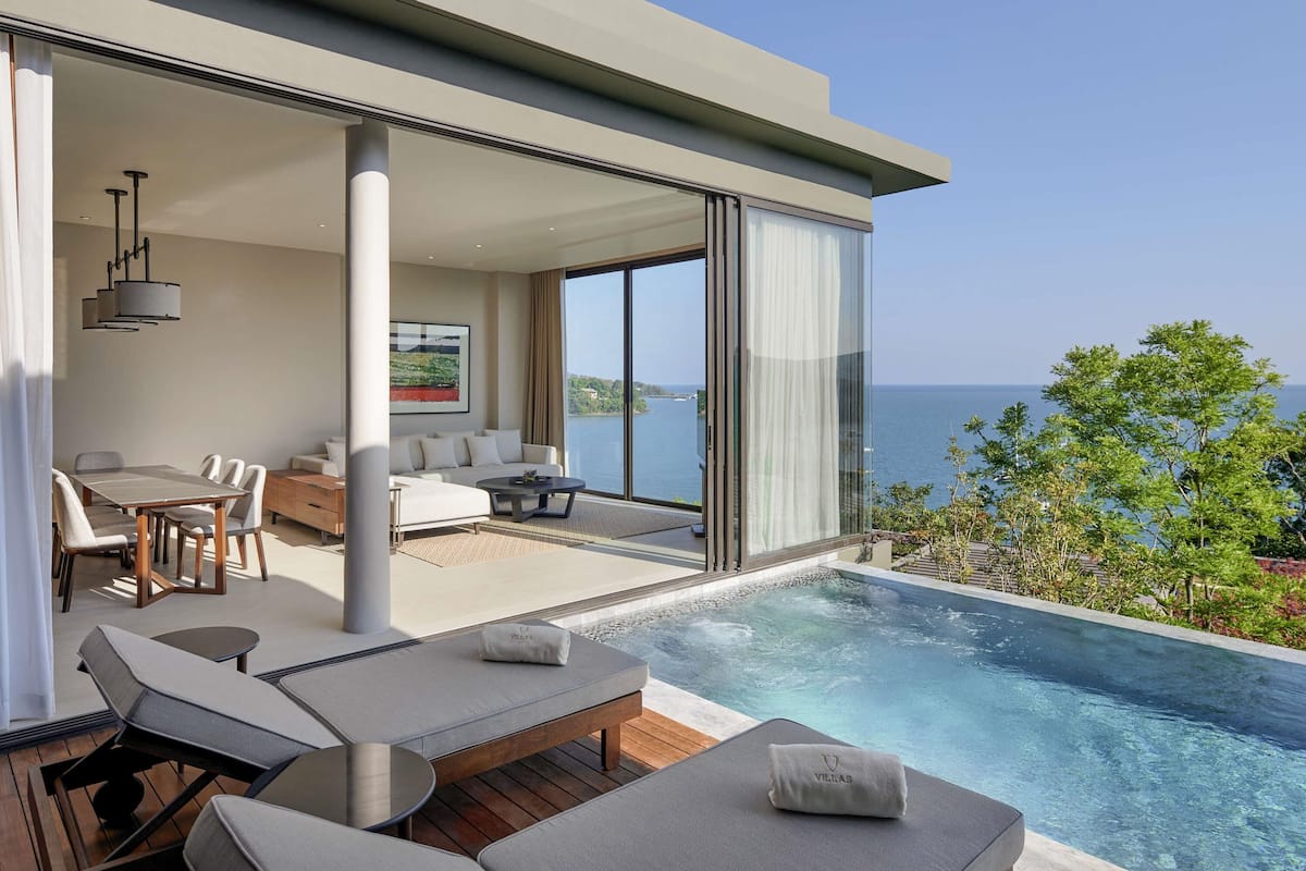 Villa, 3 soverom (Pool, 24 hrs. butler service) | Minibar, safe på rommet, individuelt dekorert og individuelt innredet