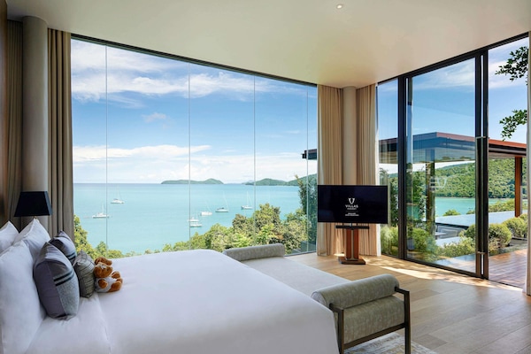Presidential Villa, 4 Bedrooms | Minibar, in-room safe, individually decorated, individually furnished