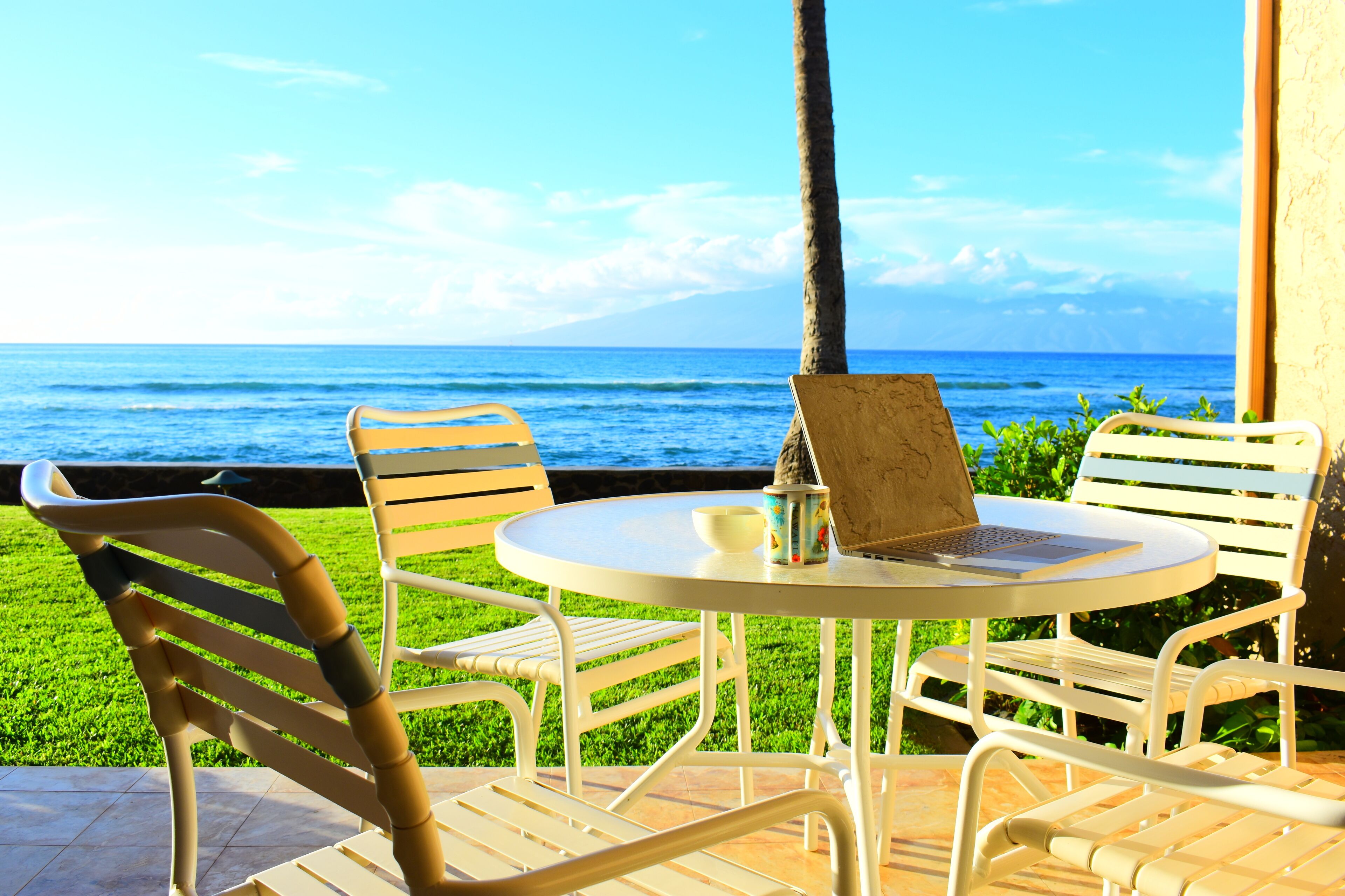 Lokelani B102 - Breathtaking Beachfront Condo - Stones throw from the Ocean