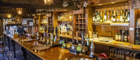 Bar (in der Unterkunft)