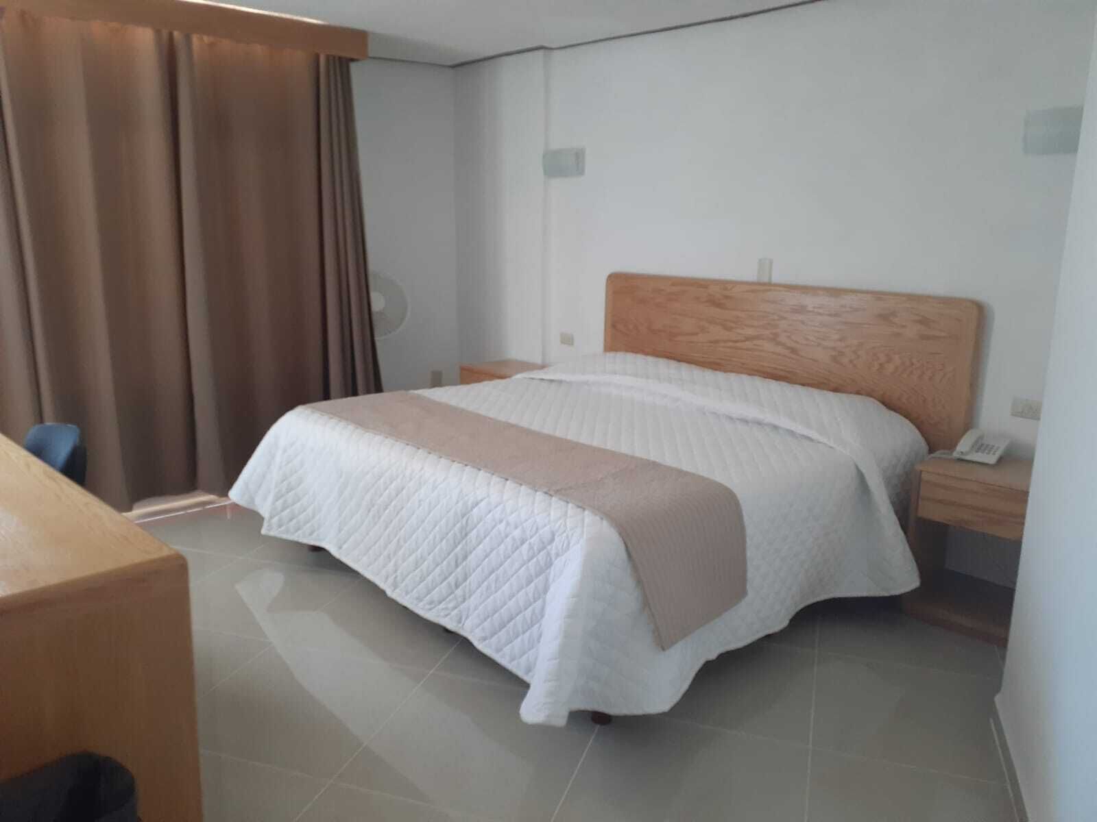 standard room, 1 king bed | free wifi, bed sheets