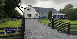 Apartment | Exterior - Captivating 1st Floor Apartment in Foxford (Foxford)