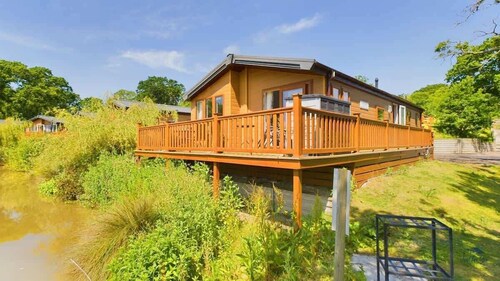 Poppy Lodge perfect for Bird Watching and Stargazing