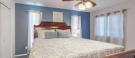 2 chambres, bureau, fer et planche à repasser, Wi-Fi gratuit