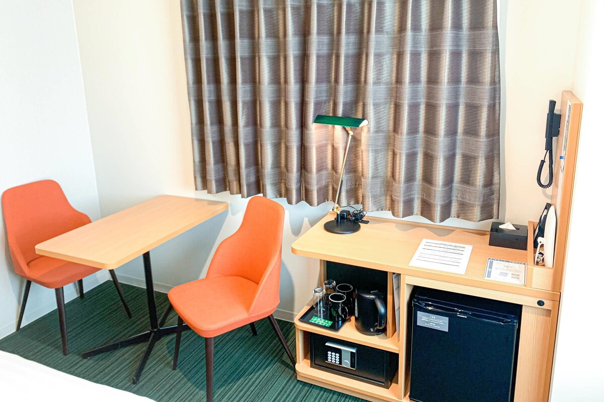 Chambre Standard, 2 lits une place, non-fumeur