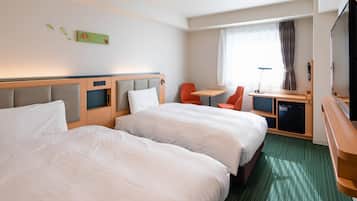 Habitación estándar, 2 camas individuales, no fumadores | Ropa de cama de alta calidad, caja fuerte, escritorio