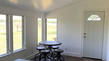 تناول الطعام