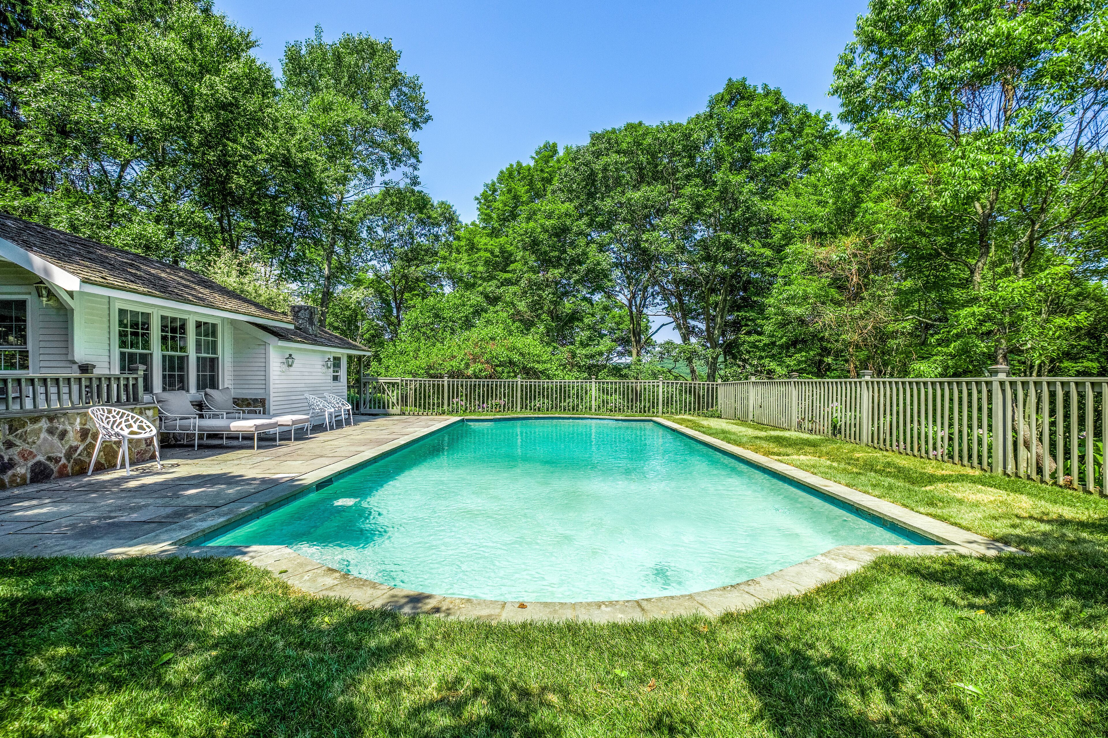 BEST TOWN-WASHINGTON! NYC 2Hrs "Calhoun5BR" POSHPADSCT Ski,Spa&Pool, Bikes,Views