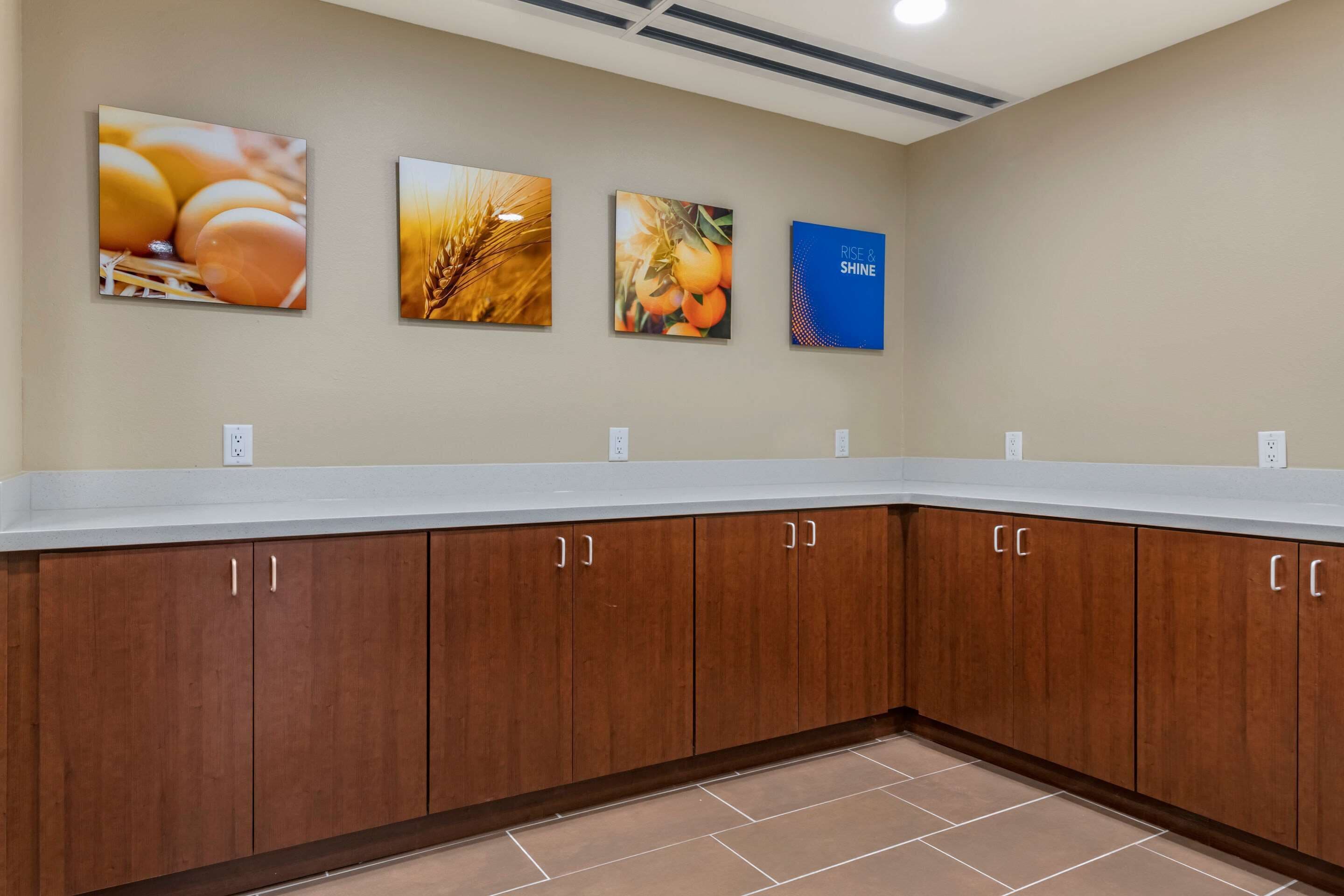 Foto - Comfort Suites Daytona Beach-Speedway