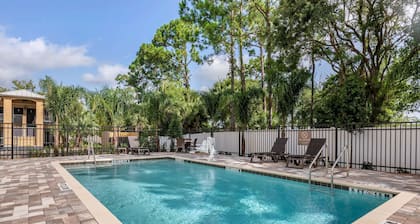 Comfort Suites Daytona Beach - Speedway