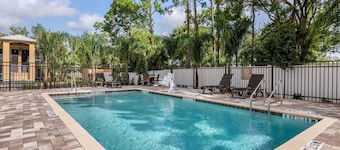 Comfort Suites Daytona Beach - Speedway