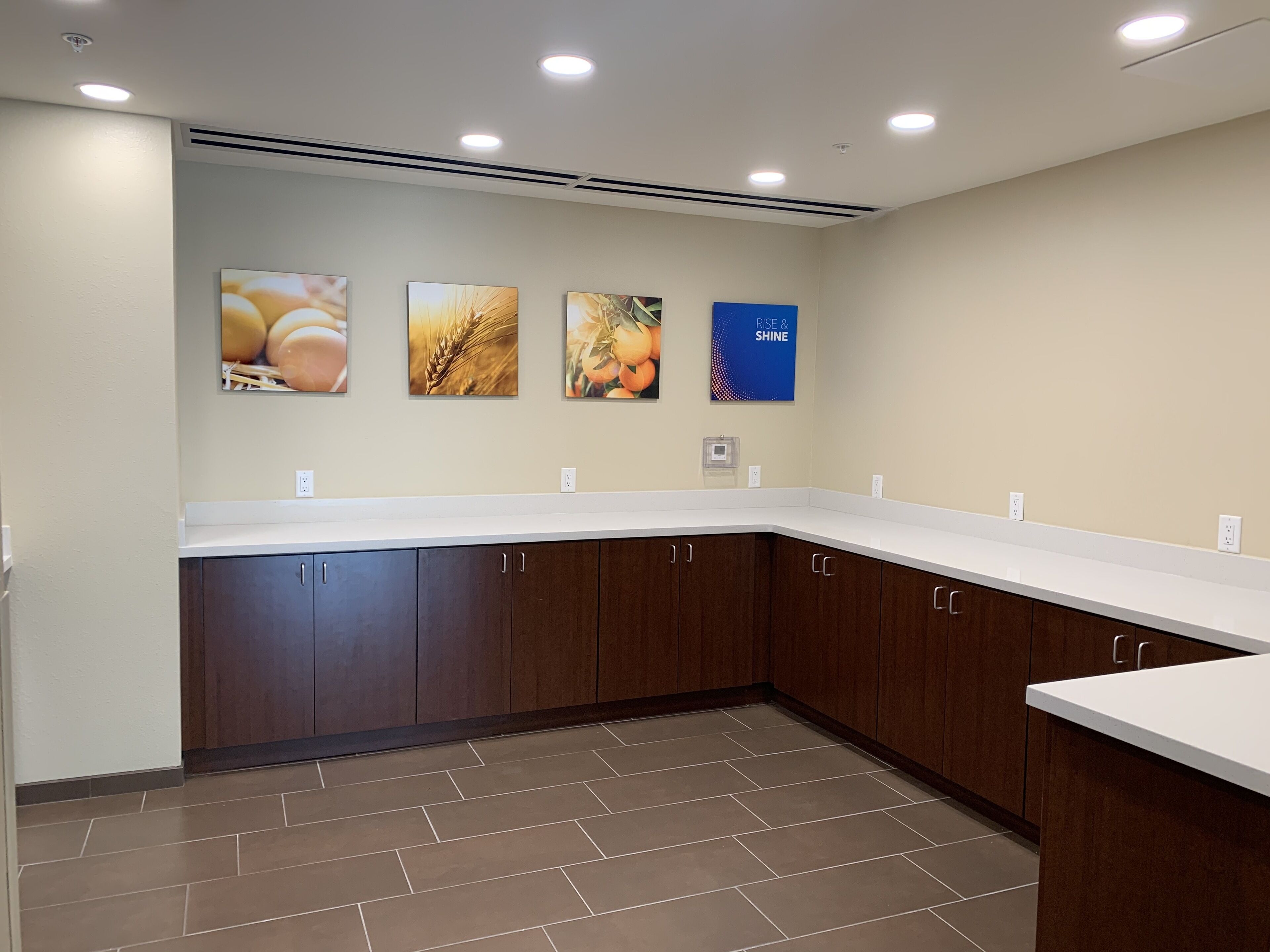 Foto - Comfort Suites Daytona Beach-Speedway