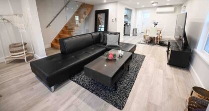 171 Broadway · Renovated House Steps Away From The Ocean