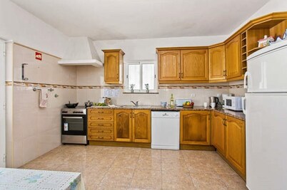Nice 4-bedroom villa in Carvoeiro, by the sea