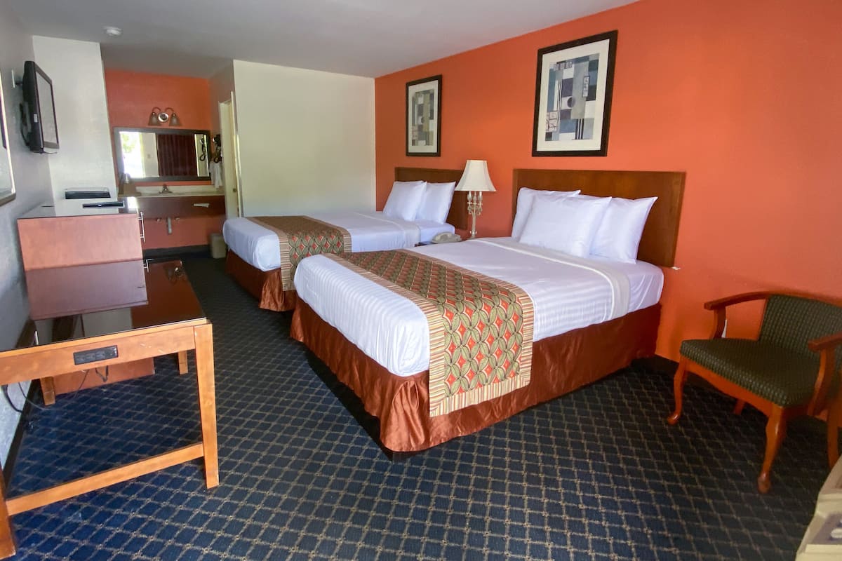Standard Double Room | Free WiFi, bed sheets