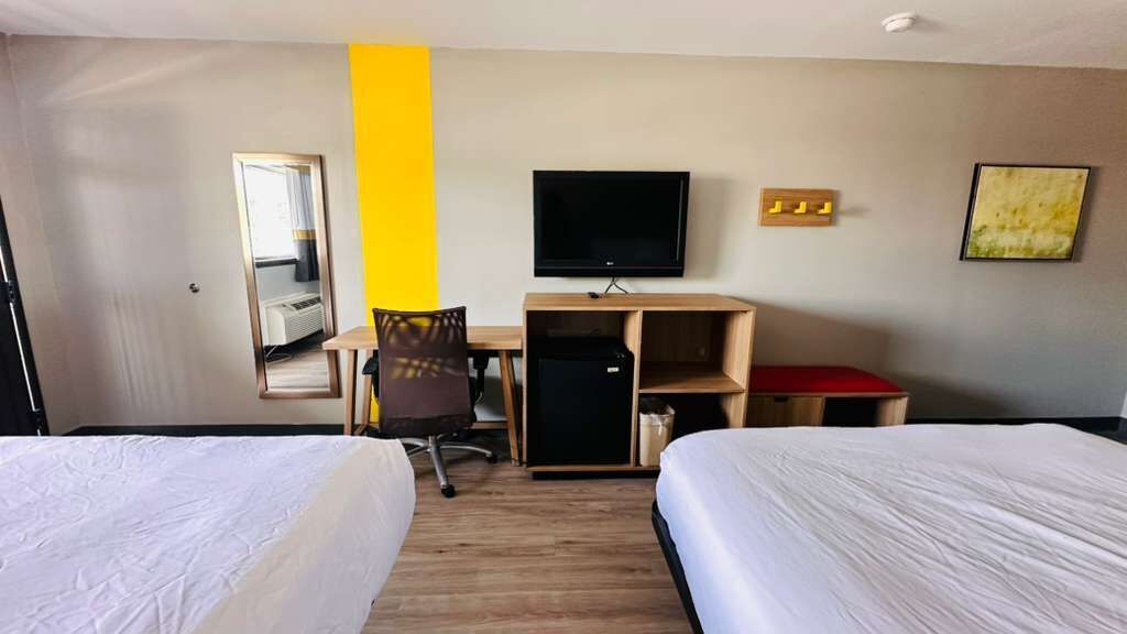 Deluxe Double Room | Pillowtop beds, WiFi (free), bed sheets