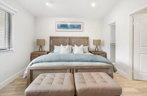 2 bedrooms, desk, iron/ironing board, free WiFi