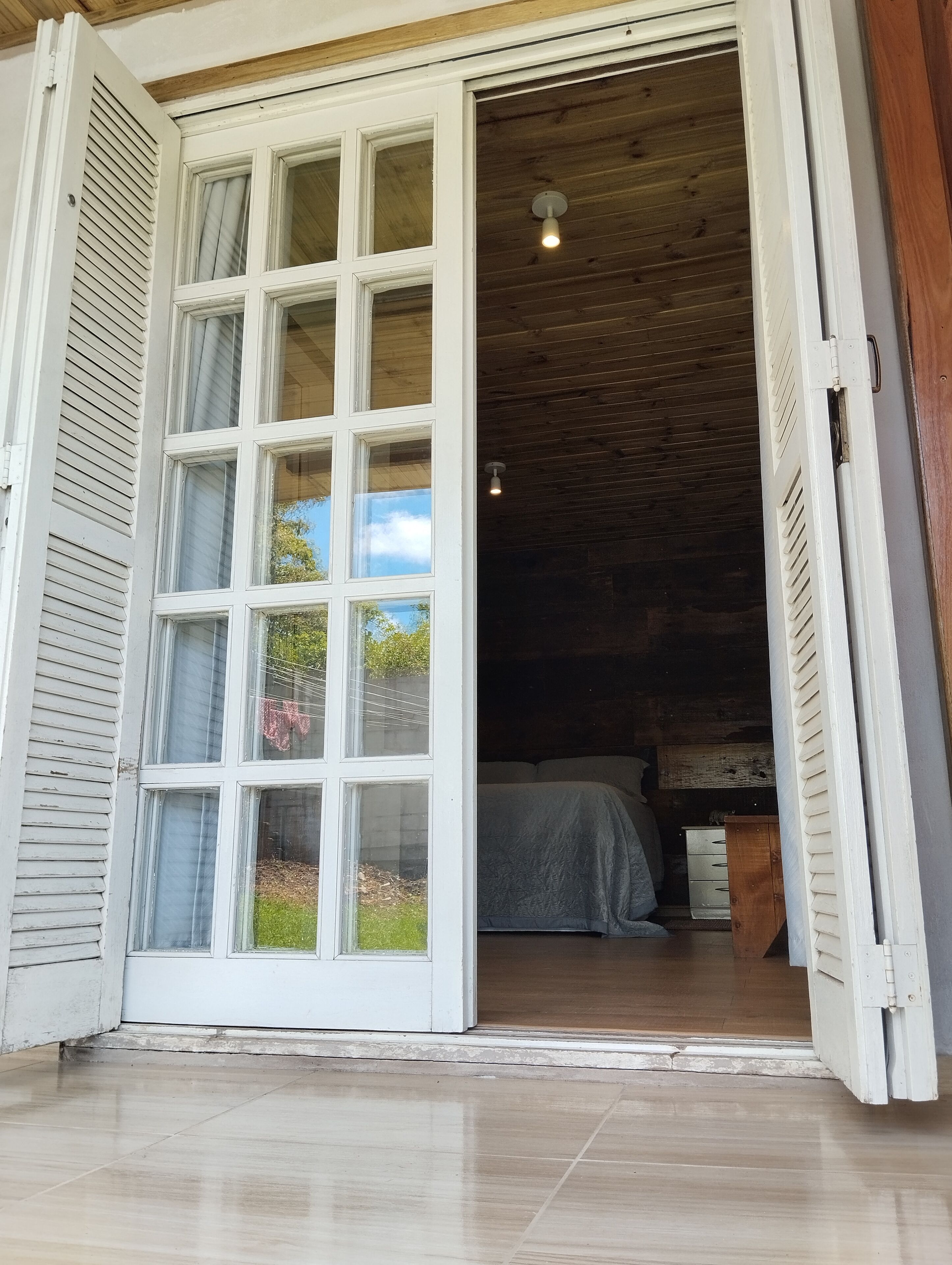 Lions Head | Decoración individual, mobiliario individual, wifi gratis y ropa de cama