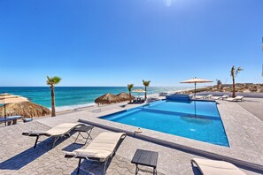 Piscine extérieure, piscine chauffée