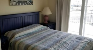 2 bedrooms, iron/ironing board, WiFi, bed sheets - Ocean City Summer Stay – 2BR Near Beach (Ocean City)