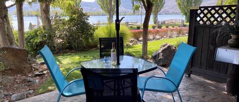 تناول الطعام بالخارج