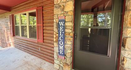 Pet-Friendly 3 Bedroom Home with Fireplace
