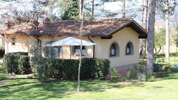 Esterni