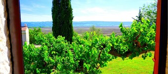 Lovely House with View over Salt Pans