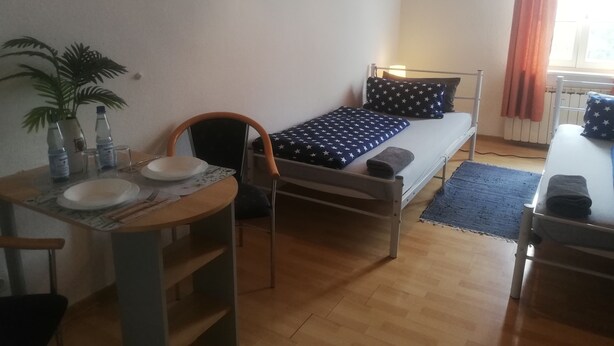 Departamento, 2 habitaciones (White) | Escritorio, wifi gratis y ropa de cama 