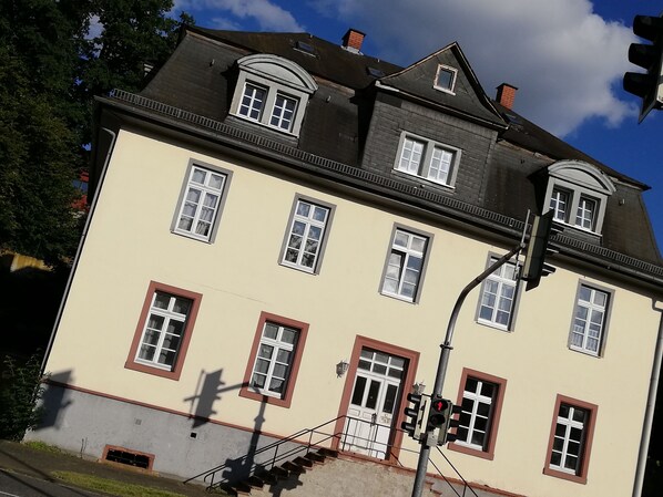 Voorkant van accommodatie