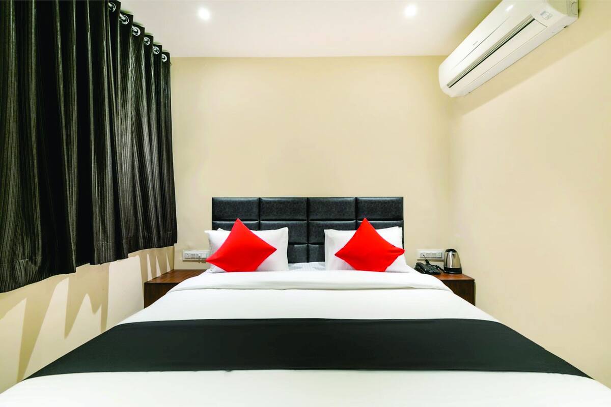 Classic Room | Laptop workspace, WiFi (free), bed sheets