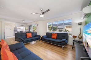 Unclassified image, 5 of 10, button - Kings Beach Apt: Walk to Beach, Family, Pool (Kings Beach)