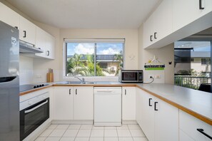 Unclassified image, 3 of 10, button - Kings Beach Apt: Walk to Beach, Family, Pool (Kings Beach)