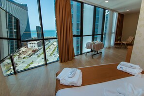 Executive Double Room, 1 Queen Bed, Non Smoking, Sea View | In-room safe, desk, soundproofing, iron/ironing board - New Wave Hotel (Batumi)