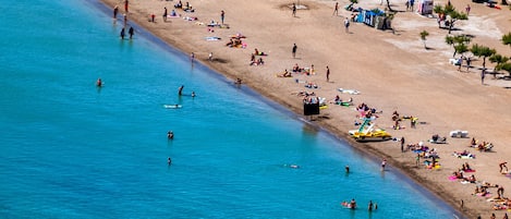 Vlak bij het strand