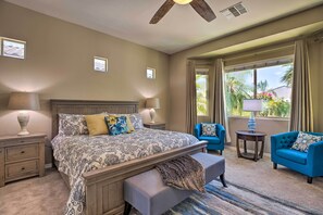 3 Schlafzimmer, Schreibtisch, Bügeleisen/Bügelbrett, Reisekinderbett