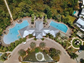 Exterior - Spacious 2700 Sq Ft 30A Home - Golf Cart and 6 Bikes, Resort Pool - Life's a Beach in NatureWalk (Santa Rosa Beach)