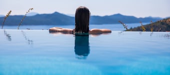 House Maro-infinty pool with splendid view