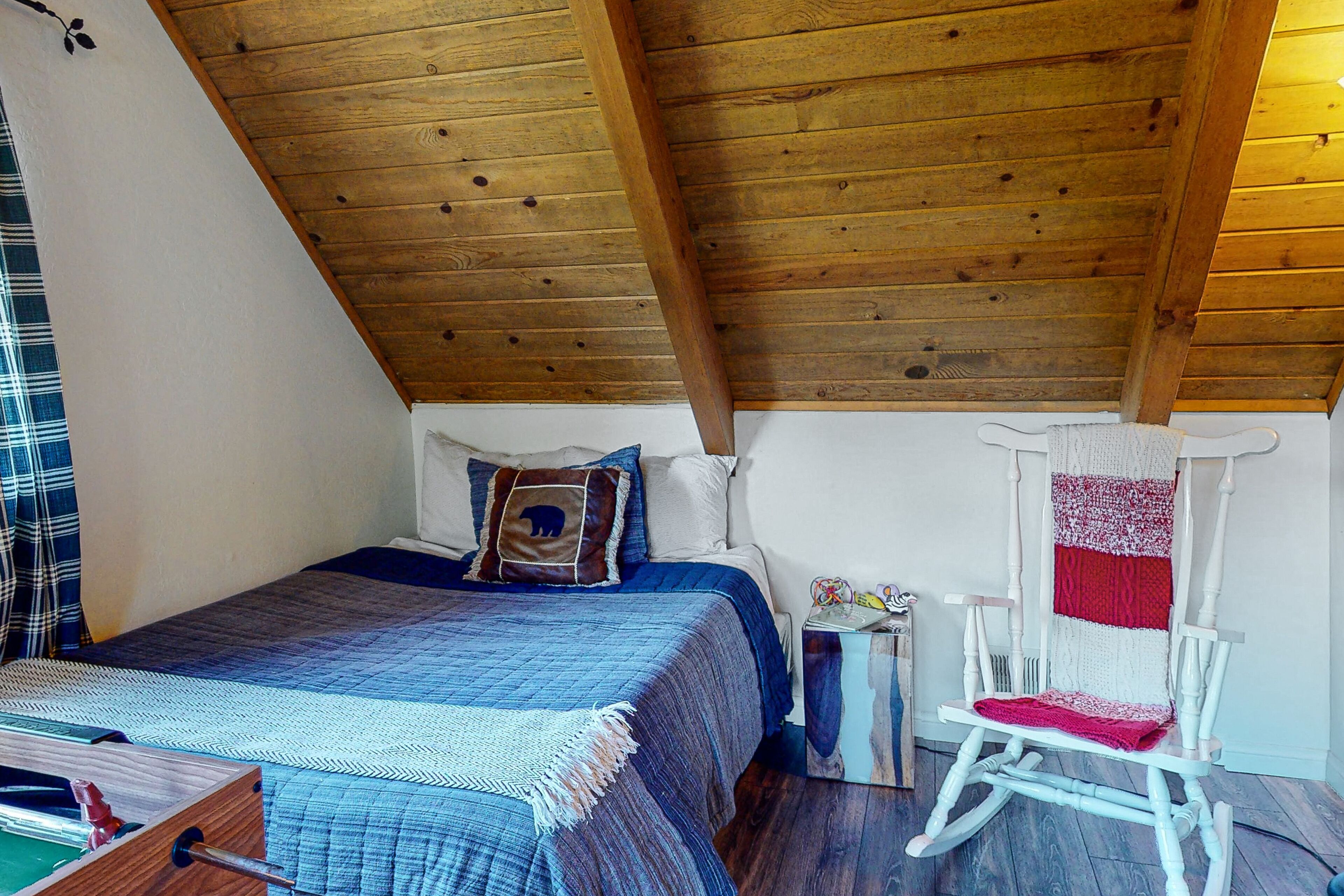 3 室のベッドルーム、インターネット、ベッドシーツ