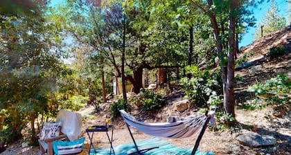 Dog-OK Retreat W/ Fireplace, Deck, Lake Access, Foosball & Ice Cream Maker