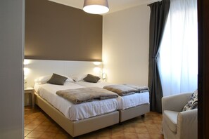 2 habitaciones, tabla de planchar con plancha y wifi gratis 