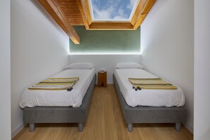 2 bedrooms, iron/ironing board, free WiFi, bed sheets - Elegant Top Floor Apartment "Salvia" with Mountain View & Balcony (Riva del Garda)
