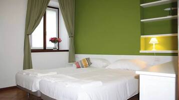 2 sovrum, strykjärn/strykbräda, gratis wi-fi och sängkläder