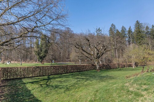 Ferienwohnung "Haus Hasenweide" in Bodenseenähe mit Balkon im Dachgeschoss