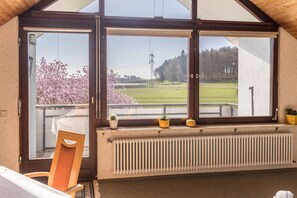 Interior - Attic Holiday Apartment “Haus Hasenweide” close to Lake Constance with Balcony (Überlingen-Deisendorf)