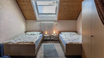 2 Schlafzimmer, Bügeleisen/Bügelbrett, kostenloses WLAN, Bettwäsche