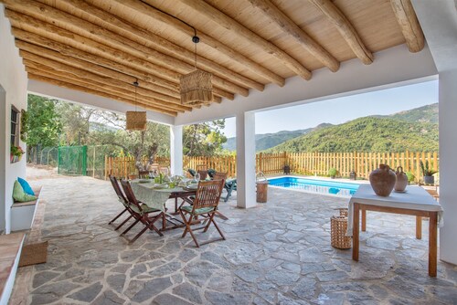 Country House "Casa Rural Monte Dios" in the Mountains with Pool and BBQ